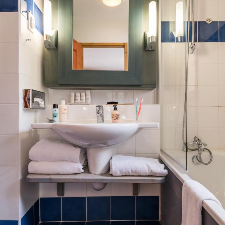 Résidence Pierre & Vacances Premium Arc 1950 Le Village - Appartement 3 Chambres Supérieur - Accès à la Piscine Extérieure (8 Personnes) - 4