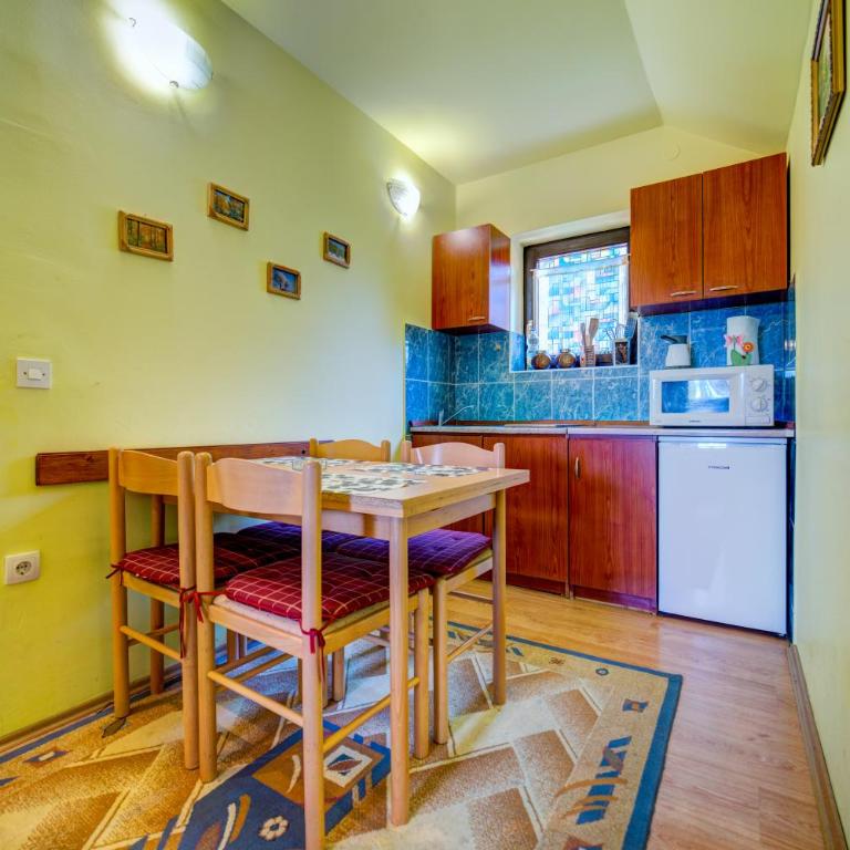 Villa Ruža Apartments - Apartman sa 2 Spavaće Sobe - 11