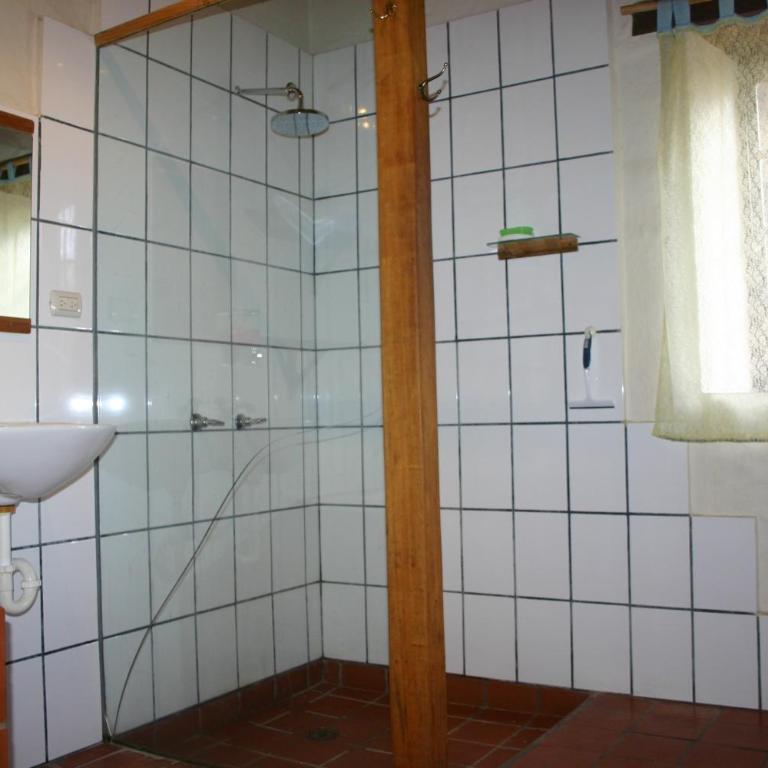 Avalon Hostal Boutique - Double Room with Shared Bathroom - 2