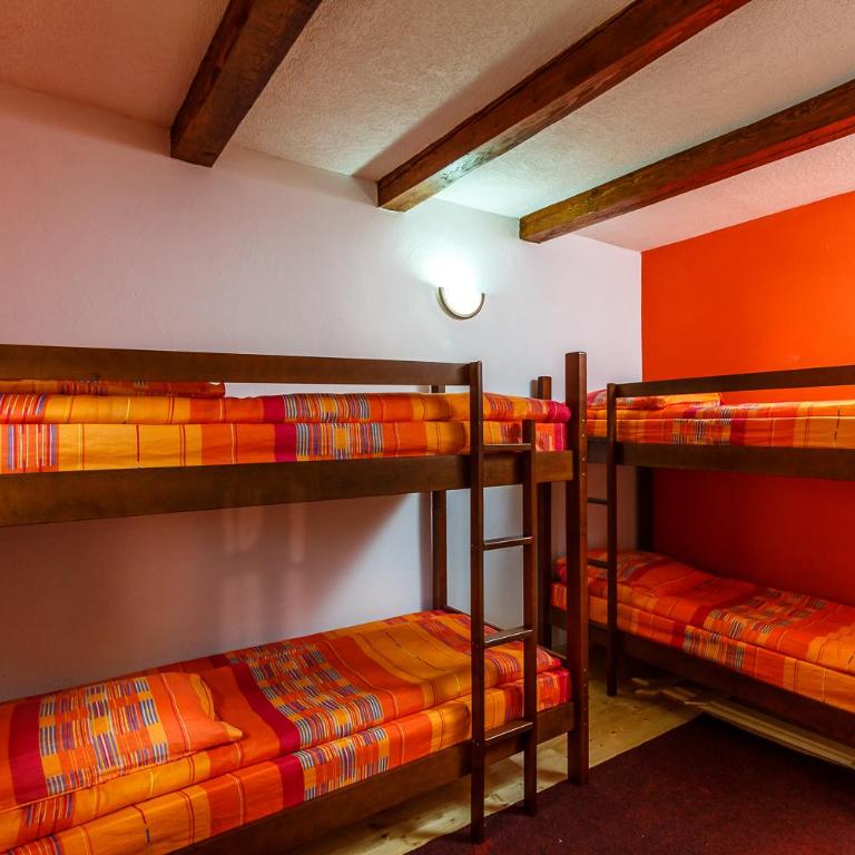 Hostel Highlander - Bed in 4-Bed Male Dormitory Room - 1
