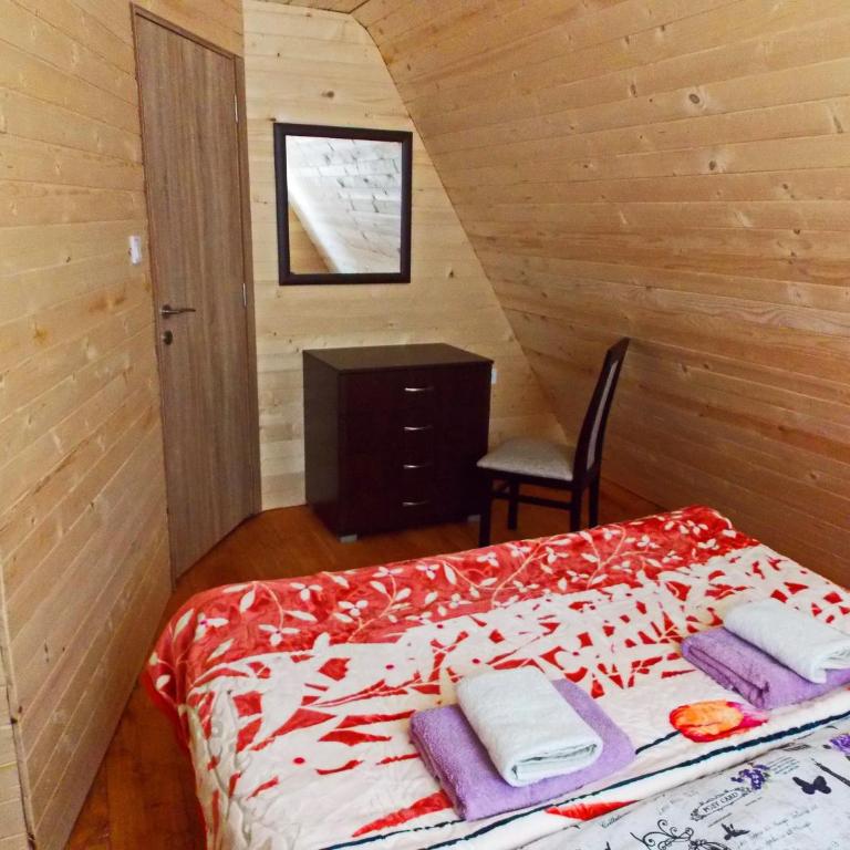 Family Farm Apartments - Apartment - Split Level - 18