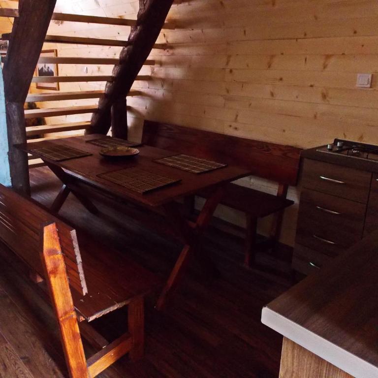 Family Farm Apartments - Apartment - Split Level - 8