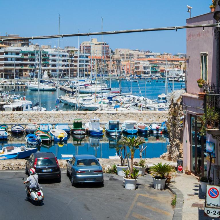 Ortigia Fab Apartment - Appartamento con 2 Camere da Letto - 24