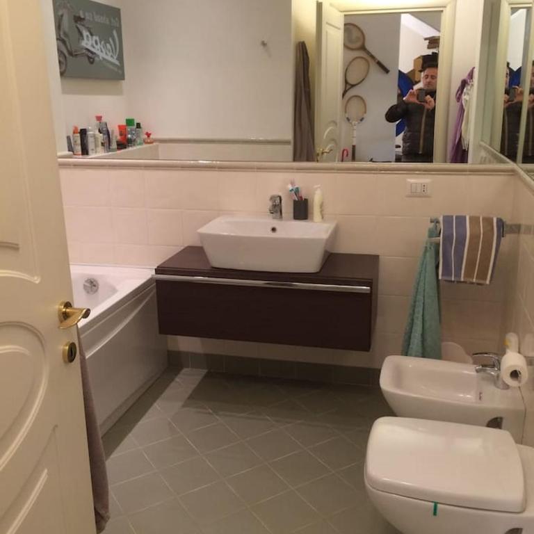 PIANO TERRA CON GIARDINO VICINO AL MARE - Appartamento con 2 Camere da Letto - 1