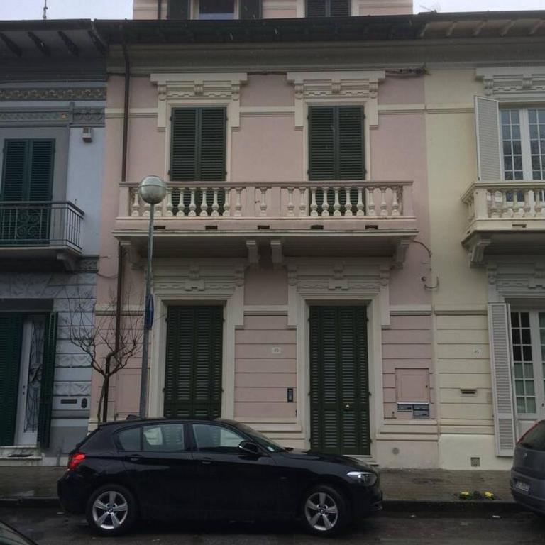 PIANO TERRA CON GIARDINO VICINO AL MARE - Appartamento con 2 Camere da Letto - 23