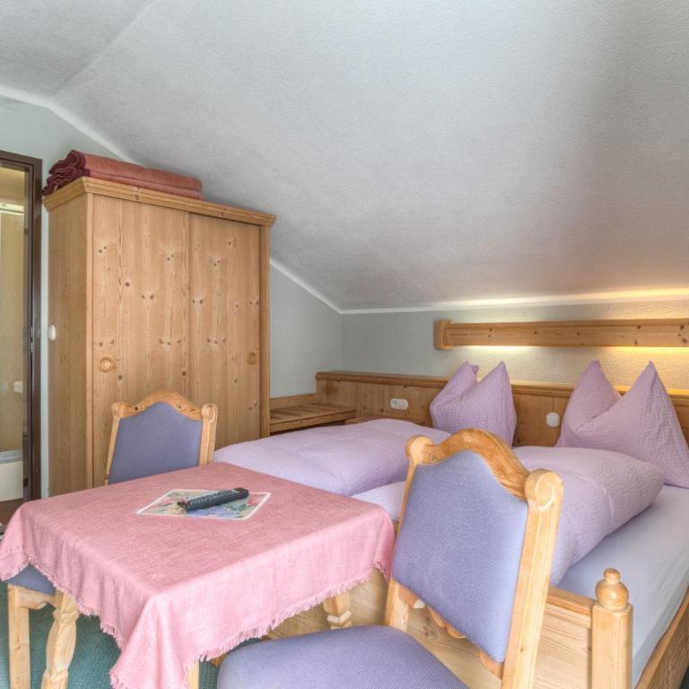 Monika Landerl Café Landerl - Doppelzimmer mit Balkon - 2