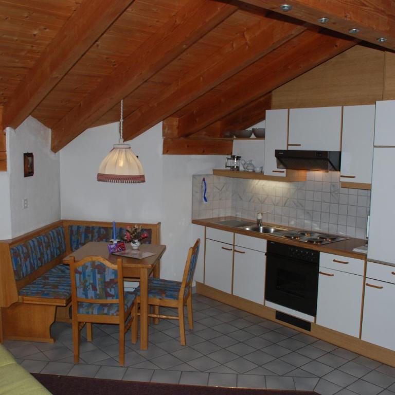 Appartment & Taxi Tirana - Deluxe Studio - 6