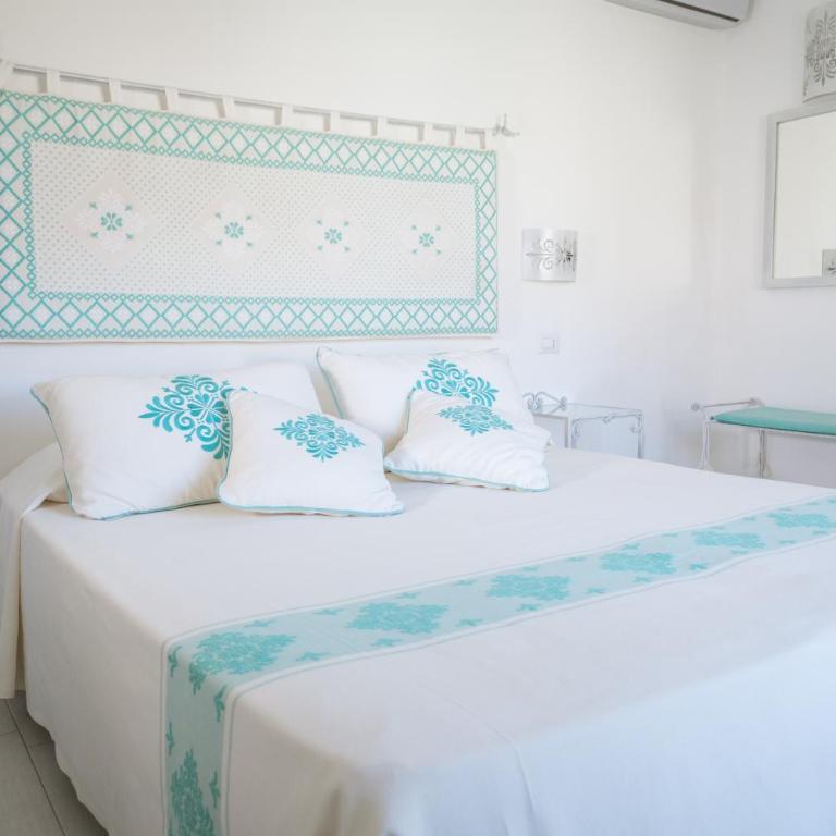 Hotel Regina Simius - Camera Superior Matrimoniale/Doppia con Letti Singoli - 3