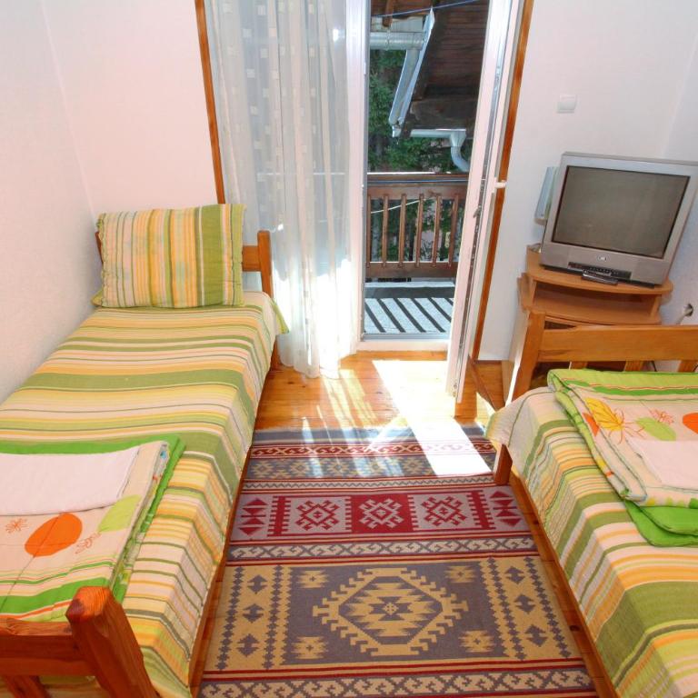 Vila As - Apartment with Balcony - 16