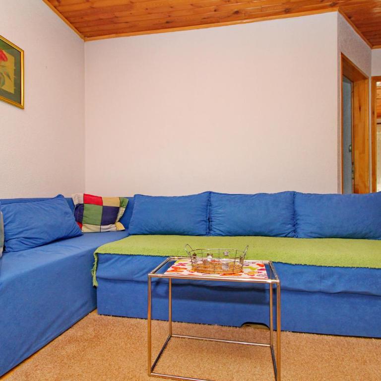 Vila As - Apartment with Balcony - 9