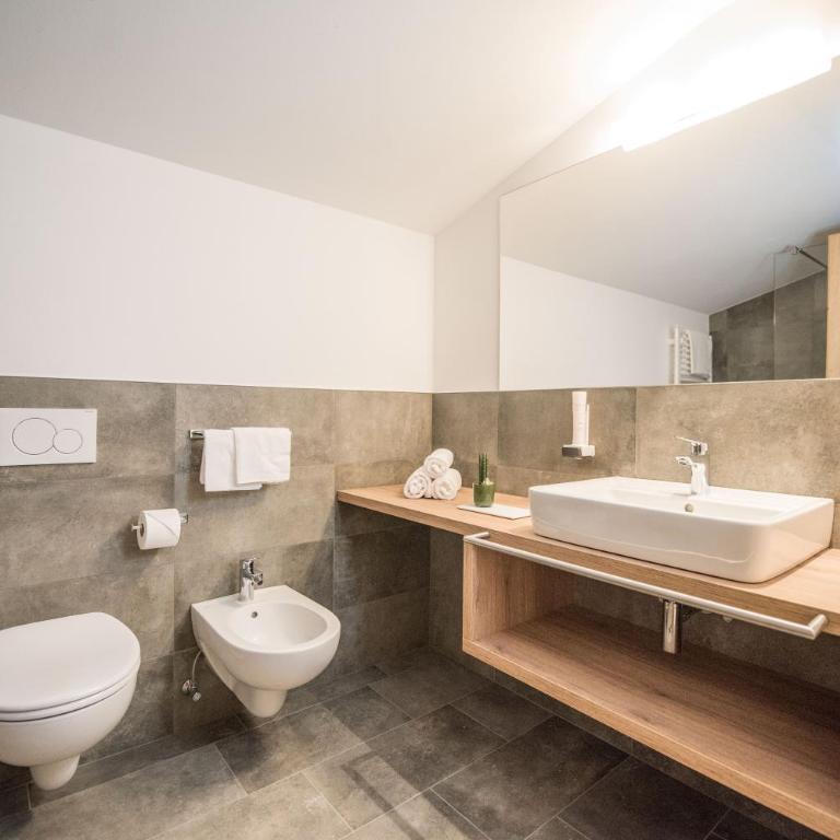 Vitaurina Royal Hotel - Suite con bañera de hidromasaje - 11