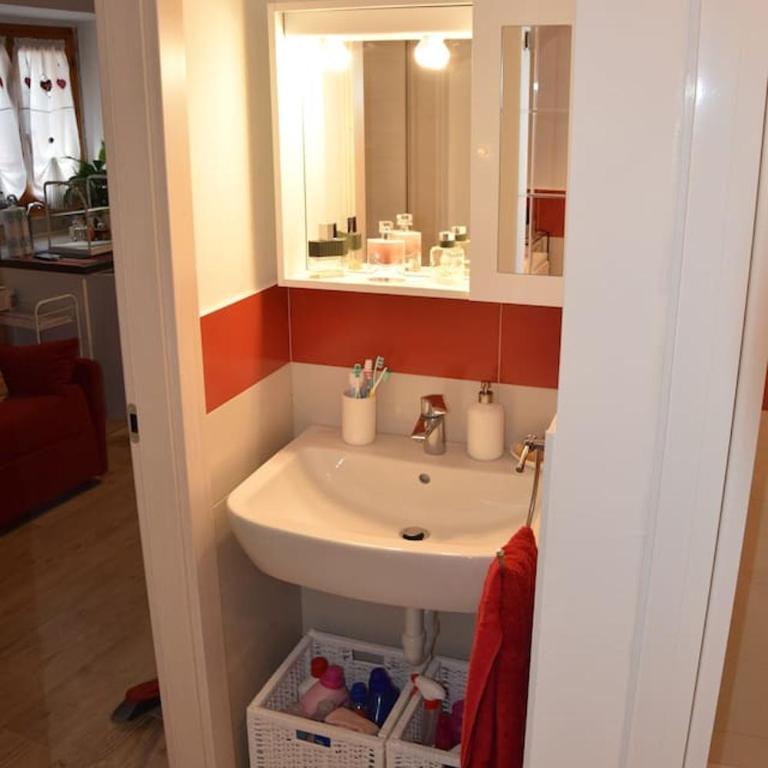 Chez Elida - One-Bedroom Apartment - 15
