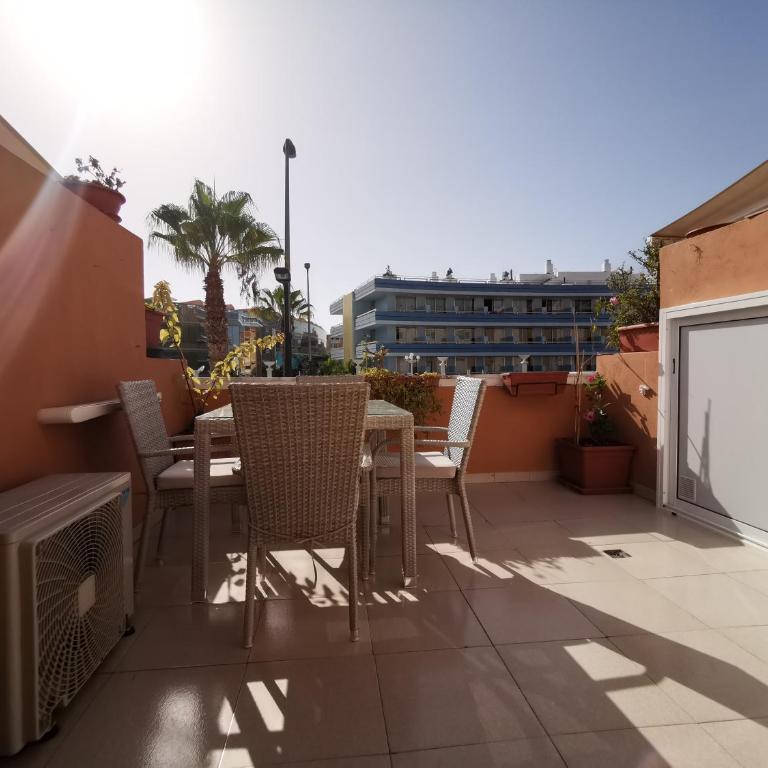Tenerife Royal Gardens - Las Vistas TRG - Viviendas Vacacionales - Holiday Home with Terrace and Lateral Sea View - 19