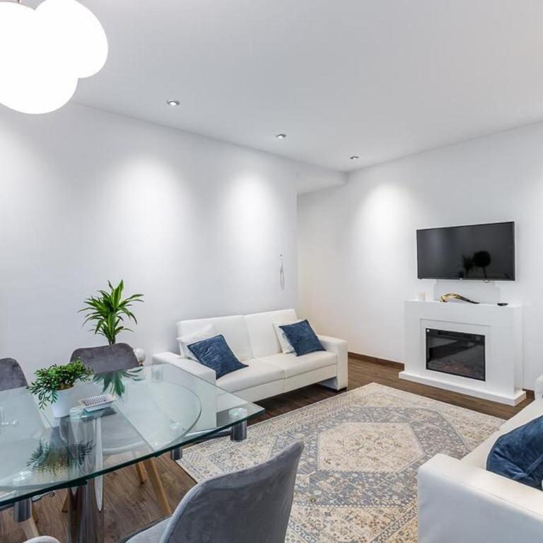 UBICACIÓN INMEJORABLE REFORMADO LUJO - Apartamento de 2 dormitorios - 16
