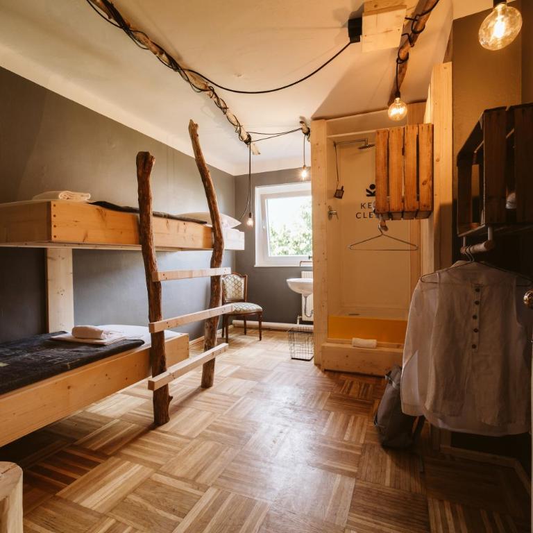 The Keep Eco Rooms - Zweibettzimmer mit Dusche - 1