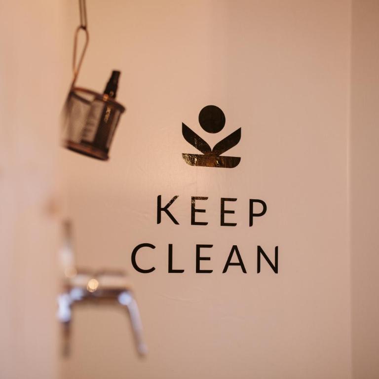 The Keep Eco Rooms - Zweibettzimmer mit Dusche - 15