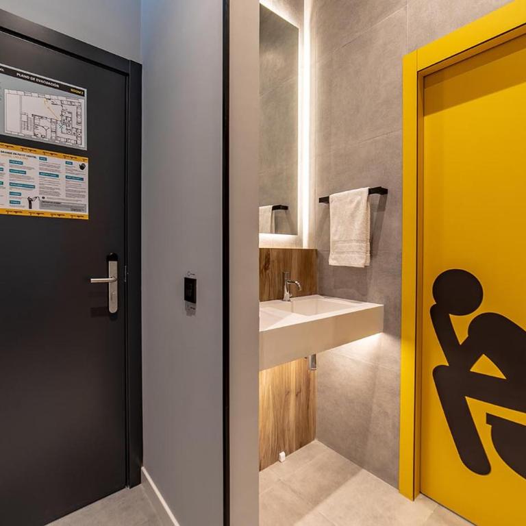 Petit Hostel La Latina - Bed in 6-Bed Mixed Dormitory Room - 6