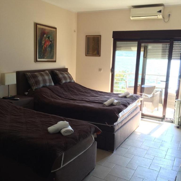 Apartments Twins - Studio Apartment with Balcony 2 - 3
