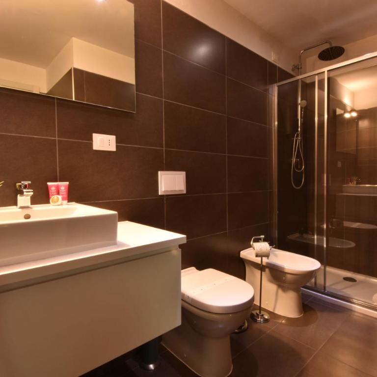 Welc-oM Casa Anna - Appartamento con 2 Camere da Letto - Via Seminario, 6 - 13