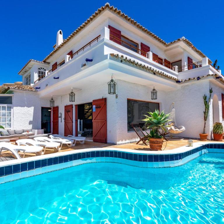 Stunning Beachclose Villa by Costarentals - Ref 03 - Villa - 2