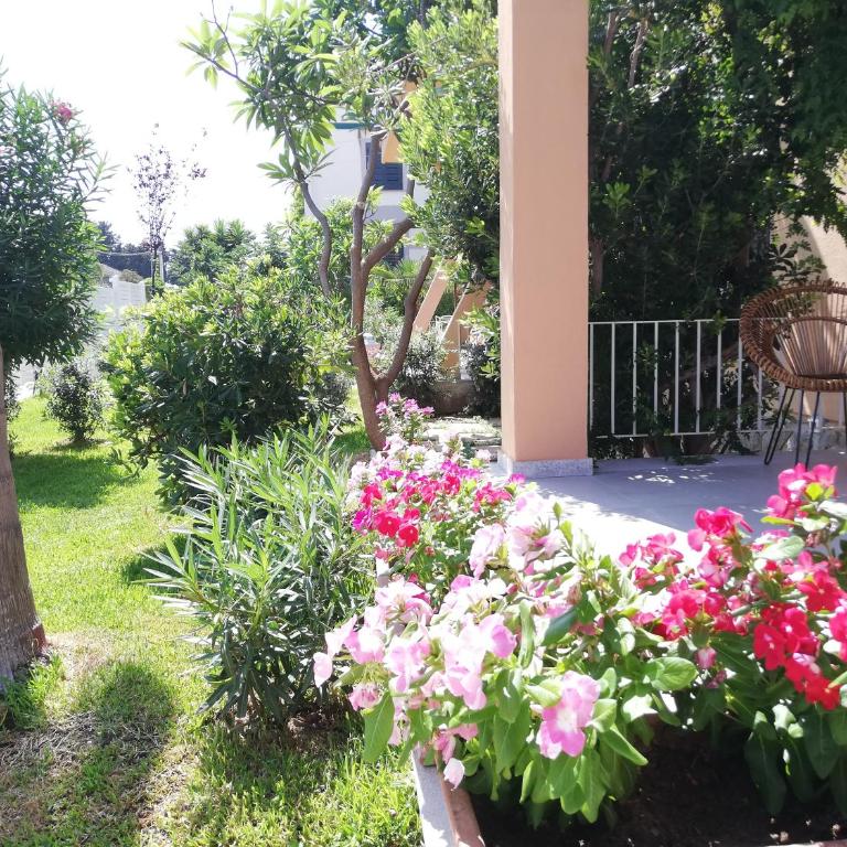 Mondello Felix - appartamenti in villa a 600m dal mare - Ferienhaus - 13