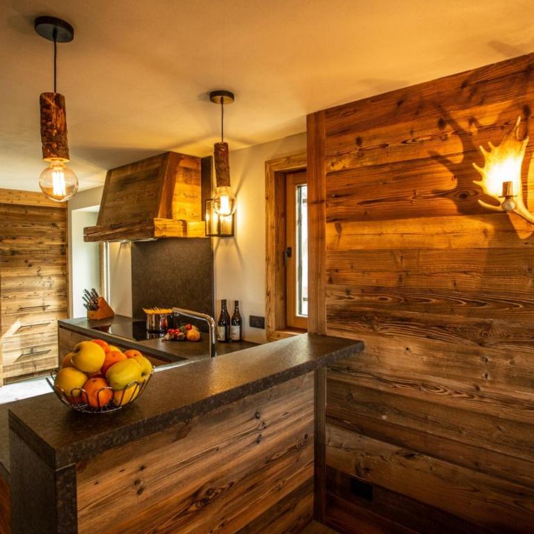 HelloChalet - Chalet Seventy One - Larger Family Ski Chalet in the center - Superior Chalet - 30