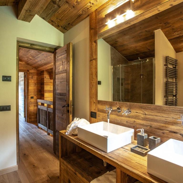 HelloChalet - Chalet Seventy One - Larger Family Ski Chalet in the center - Superior Chalet - 49