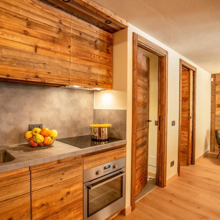 HelloChalet - Chalet Seventy One - Larger Family Ski Chalet in the center - Superior Chalet - 53