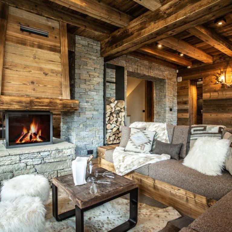 HelloChalet - Chalet Seventy One - Larger Family Ski Chalet in the center - Superior Chalet - 2