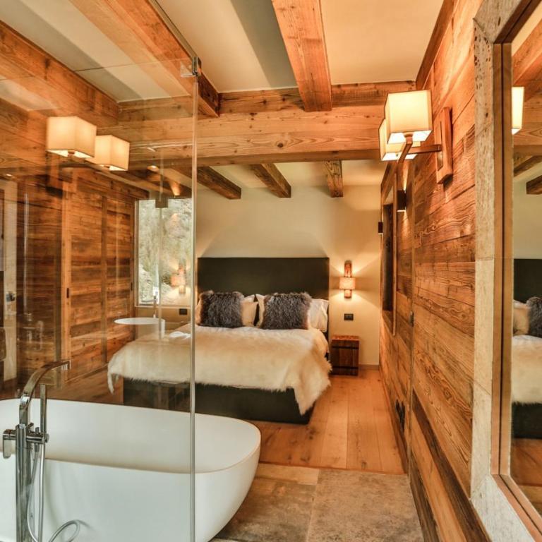 HelloChalet - Chalet Seventy One - Larger Family Ski Chalet in the center - Superior Chalet - 3