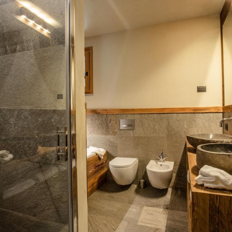 HelloChalet - Chalet Seventy One - Larger Family Ski Chalet in the center - Superior Chalet - 61