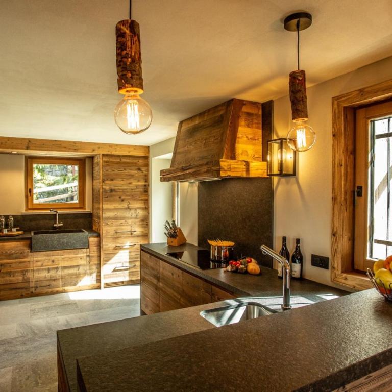 HelloChalet - Chalet Seventy One - Larger Family Ski Chalet in the center - Superior Chalet - 28