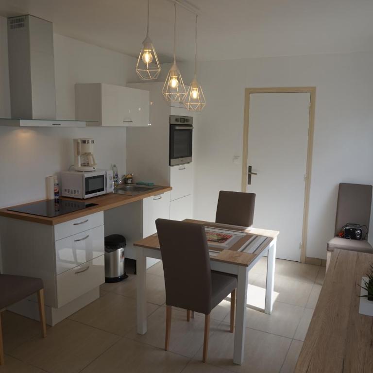 Maison de standing avec jardin à 200m de la plage - Maison 1 Chambre - 6