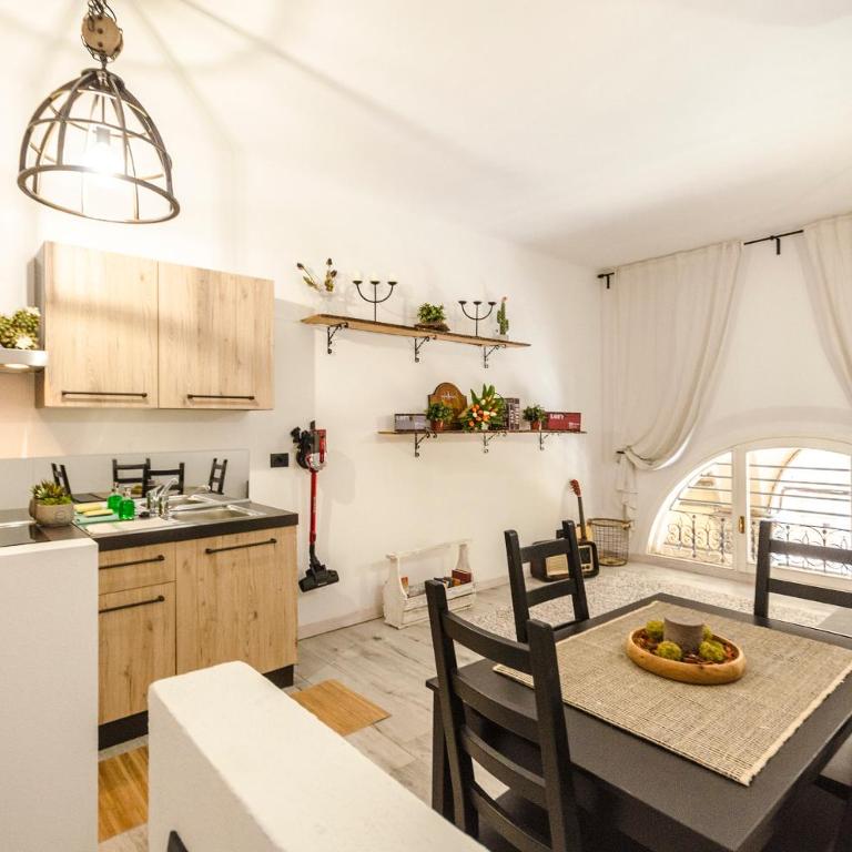 Indipendenza House Bologna - Appartamento con 2 Camere da Letto - 1