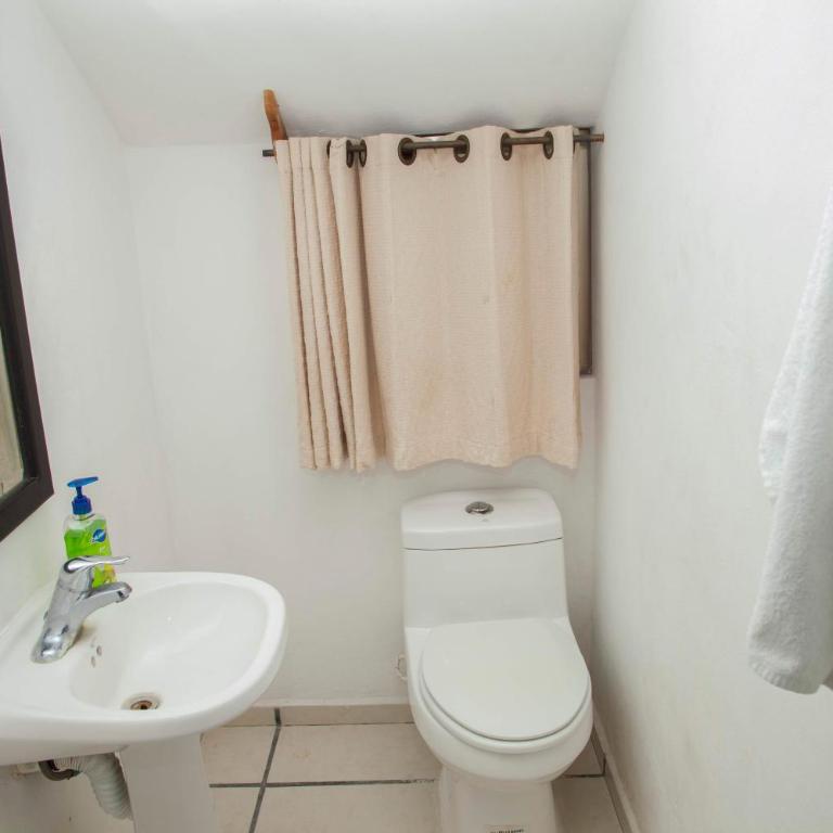 Beautiful Private Villa for 16 PAX with garden, BBQ and pool, Playa del Carmen - Six-Bedroom House - 63