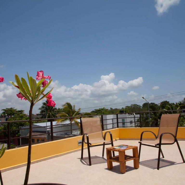 Beautiful Private Villa for 16 PAX with garden, BBQ and pool, Playa del Carmen - Six-Bedroom House - 6