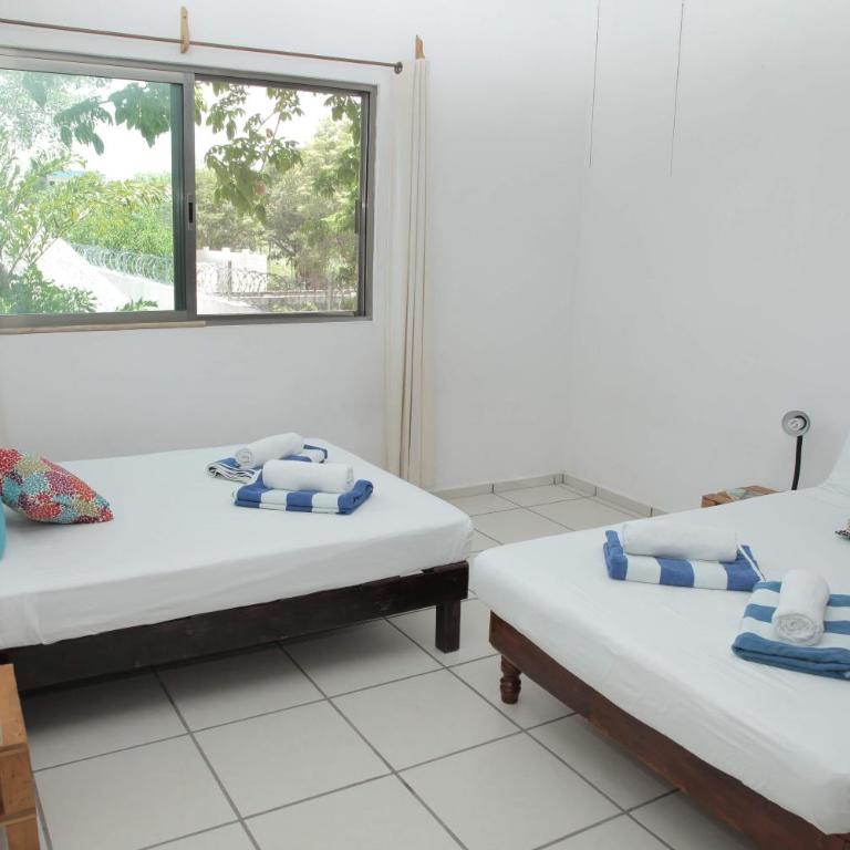 Beautiful Private Villa for 16 PAX with garden, BBQ and pool, Playa del Carmen - Six-Bedroom House - 22
