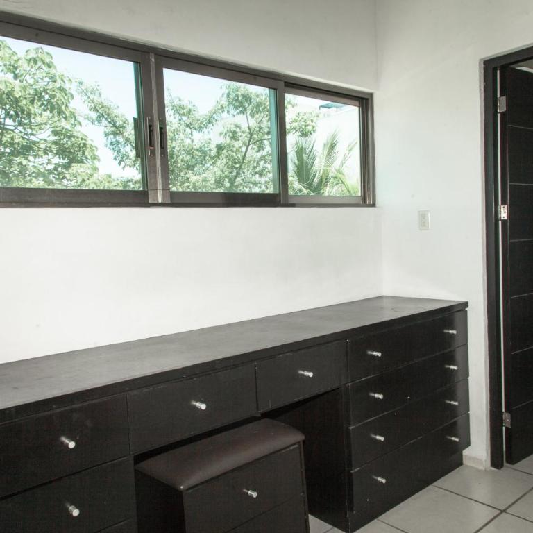 Beautiful Private Villa for 16 PAX with garden, BBQ and pool, Playa del Carmen - Six-Bedroom House - 58