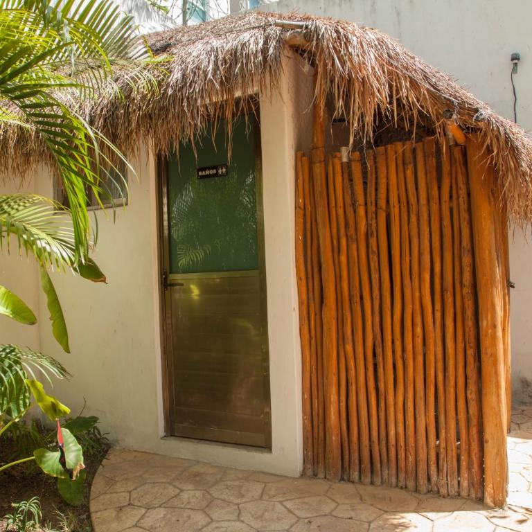 Beautiful Private Villa for 16 PAX with garden, BBQ and pool, Playa del Carmen - Six-Bedroom House - 55