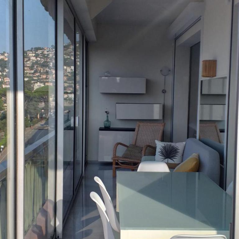 Vue mer exceptionnelle entre Nice et Monaco - Appartement 2 Chambres - 22