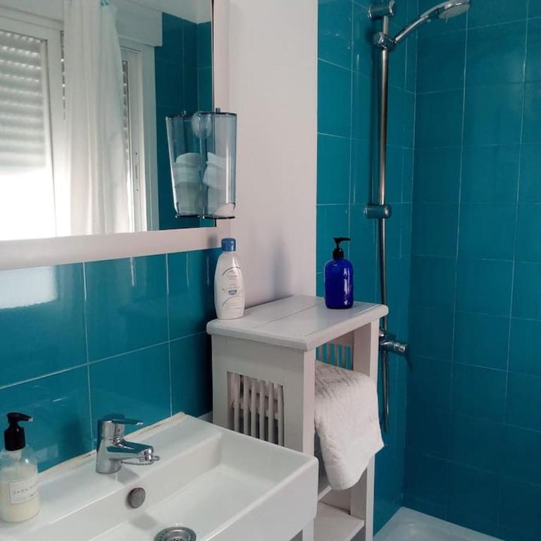 PRECIOSO ATICO JUNTO A LA MAGDALENA - One-Bedroom Apartment - 11