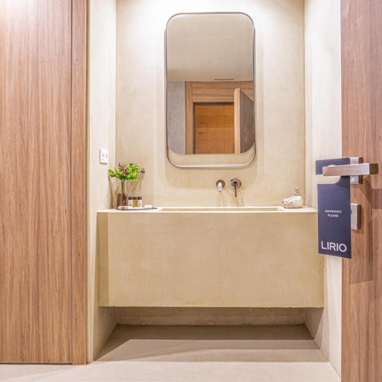 Casa Lirio by Blossom Hotels - Superior Double or Twin Room - 1