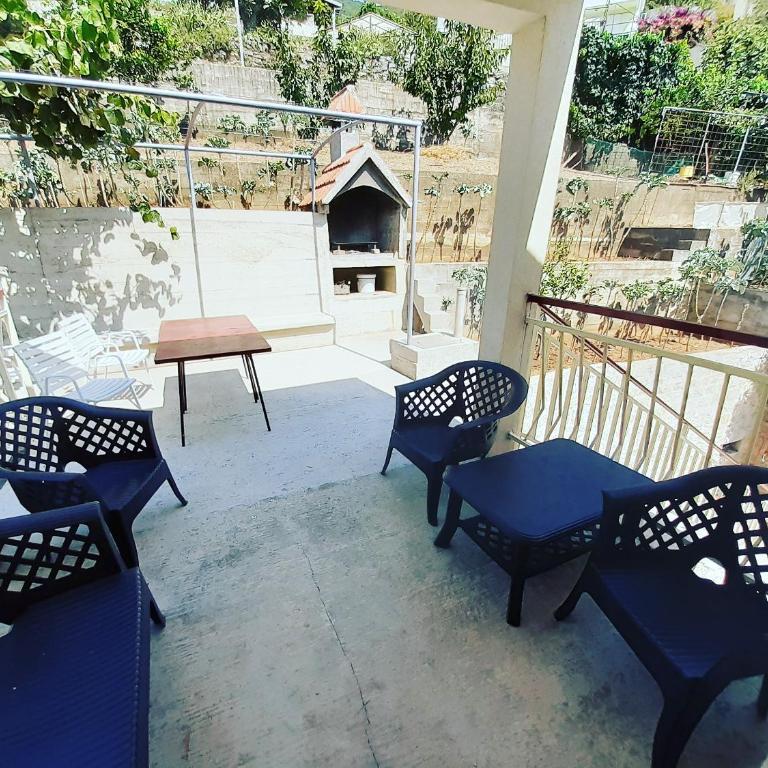 Vavic Apartments - One-Bedroom Apartment with Balcony and Sea View - 1