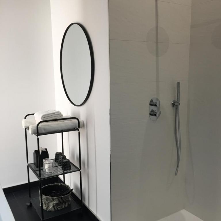 Au Cœur De Lille - Chambre Double Familiale - 8