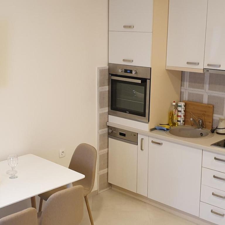 APARTMENTS TOMIĆ - Apartman Tipa "Suite" sa Balkonom - 7