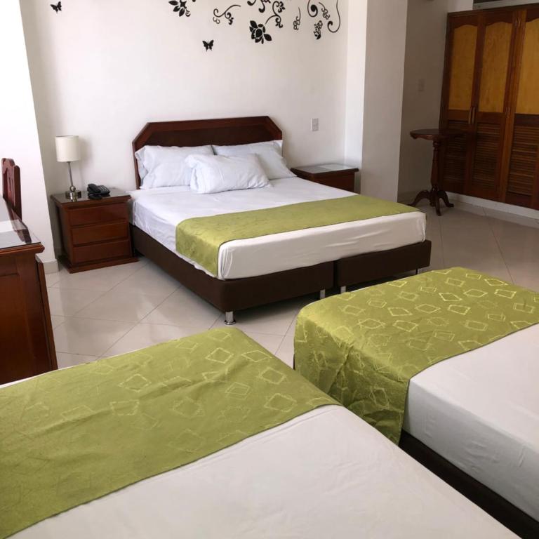 Hotel Florida Inn - Habitación Familiar - 4