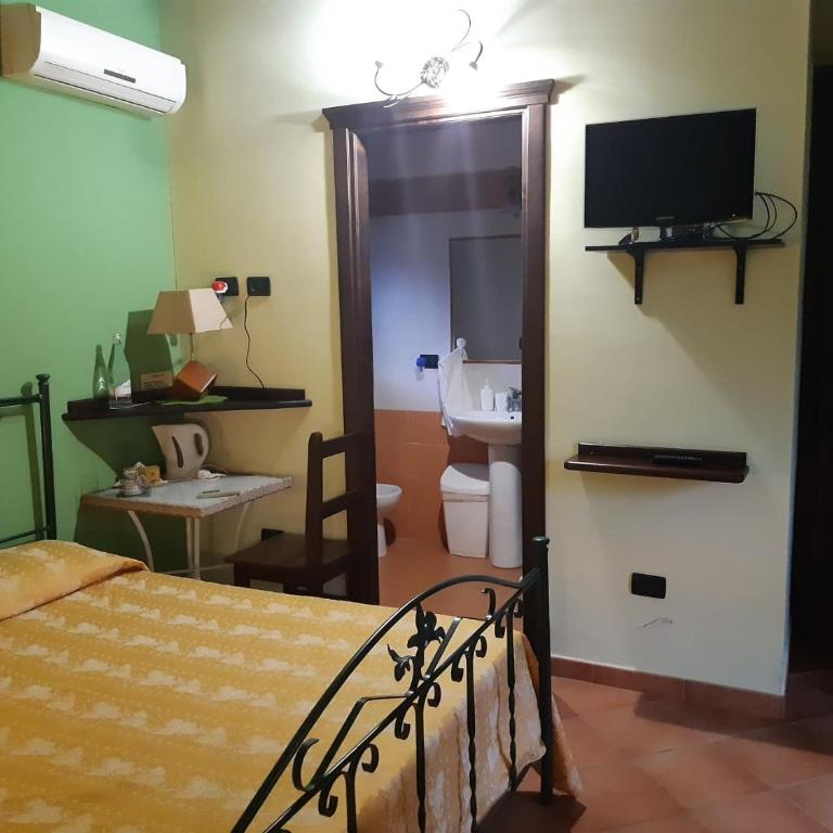 Agriturismo Il Pozzo Antico - Camera Quadrupla con Bagno Privato - 2