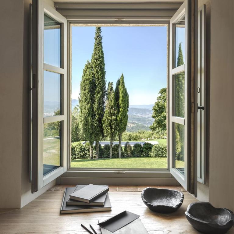 Badia di Pomaio, Tuscan Resort- Small Luxury Hotels of the World - Camera Superior Matrimoniale/Doppia con Letti Singoli con Vista Città - 1
