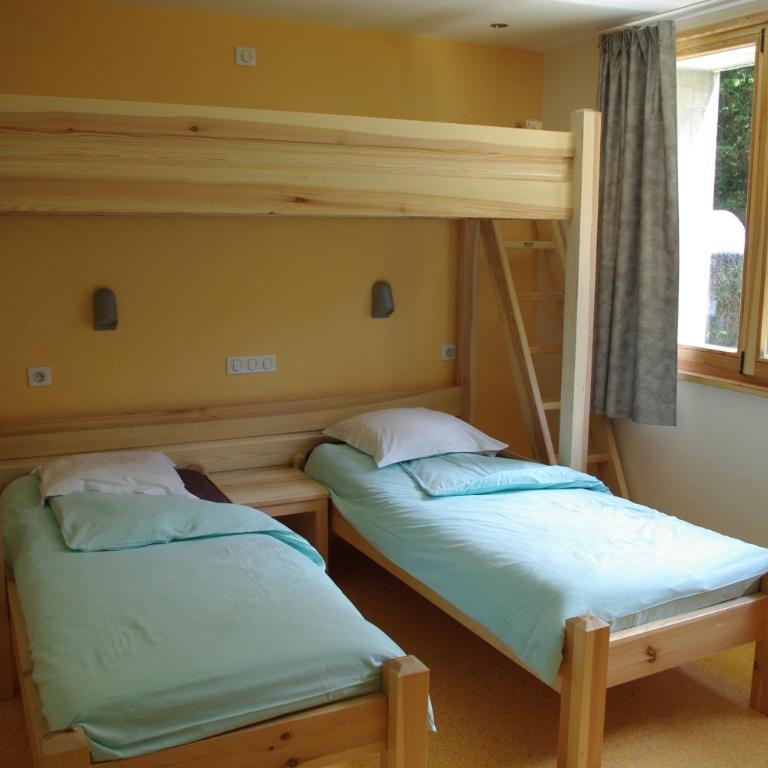 CIS-Ethic Etapes de Val Cenis - Chambre Triple avec Salle de Bains Privative - 1