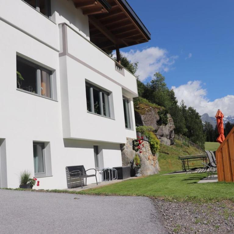 Ferienwohnung Bergspitz - Apartment mit 2 Schlafzimmern und Garten - 14
